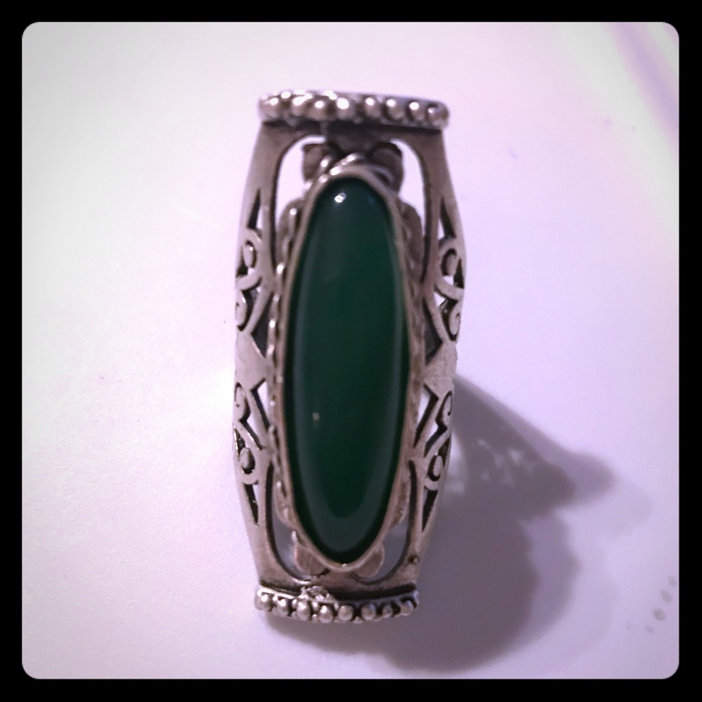 Cute silver and green fashion ring